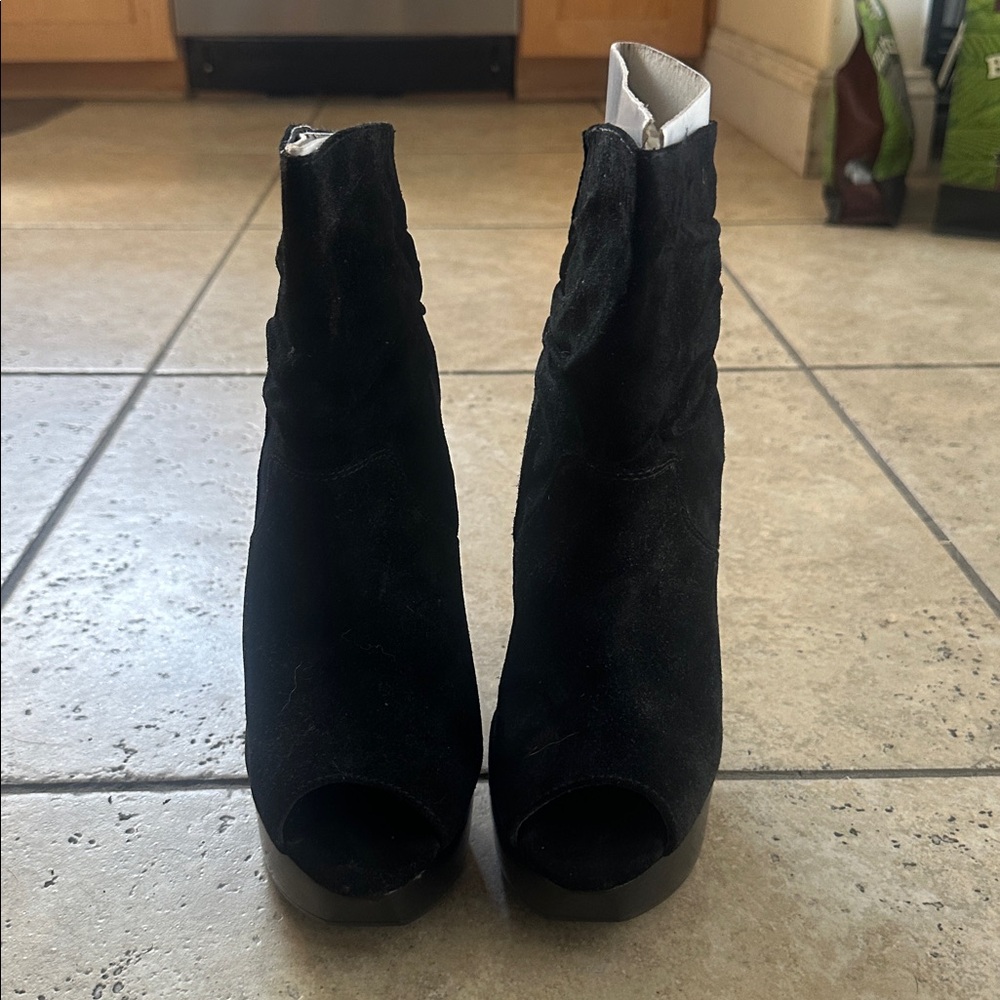 Charles David Black Suede Peep Toe Platform Heeled Boots W 9.5